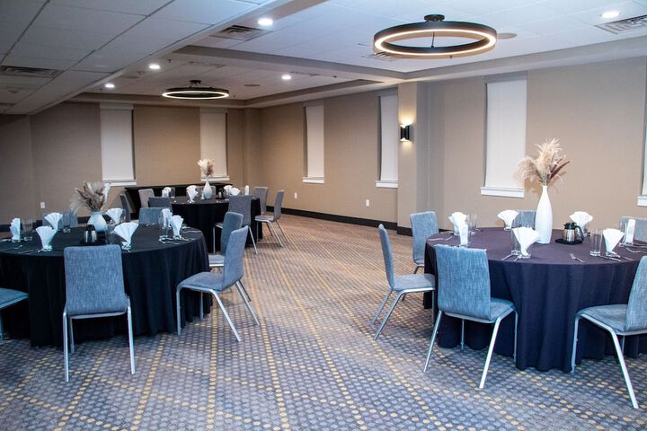 Holiday Inn Metairie New Orleans by IHG