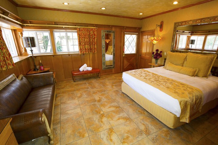 Room 398 of 461
