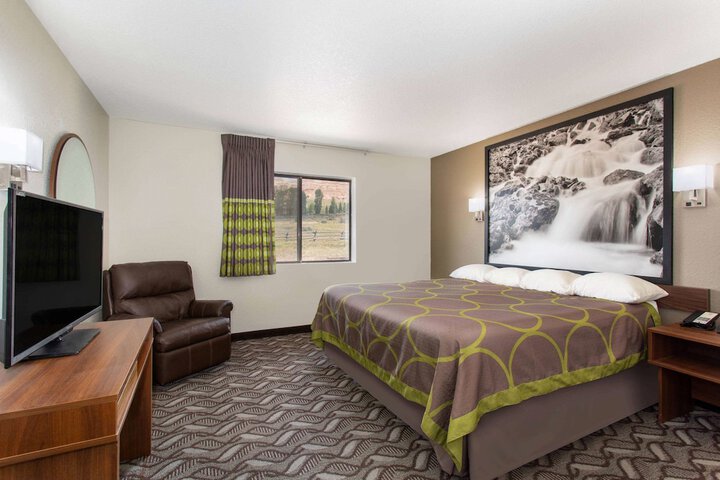 Room 16 of 21