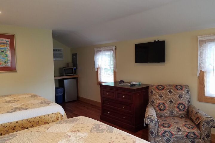 Room 44 of 74