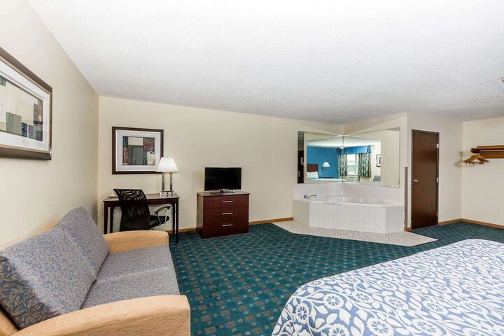 Room 12 of 41
