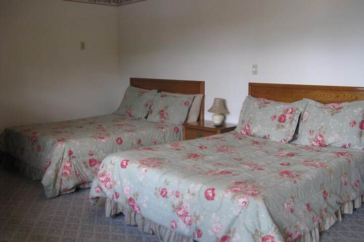 Room 22 of 38