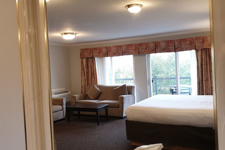 Hotel Interior 27 of 99