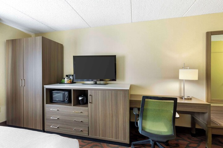 Room 20 of 25
