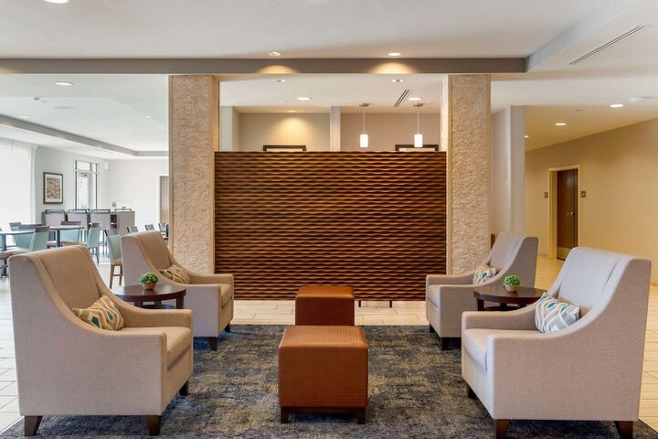 Hotel Interior 5 of 36