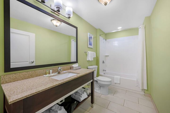 Sleep Inn & Suites Altoona North