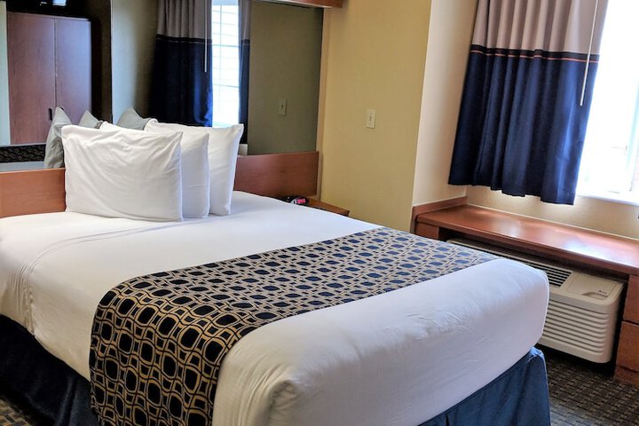 Room 19 of 50