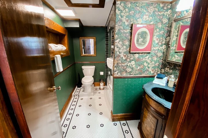 Park Place Inn and Cottages