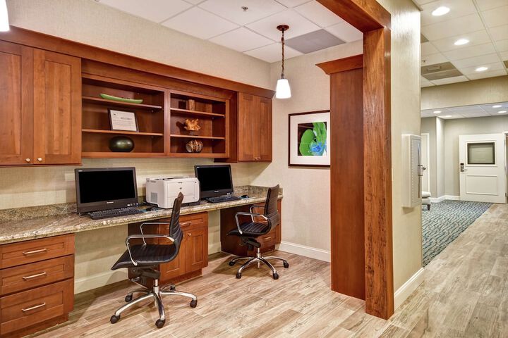 Business Center 50 of 58