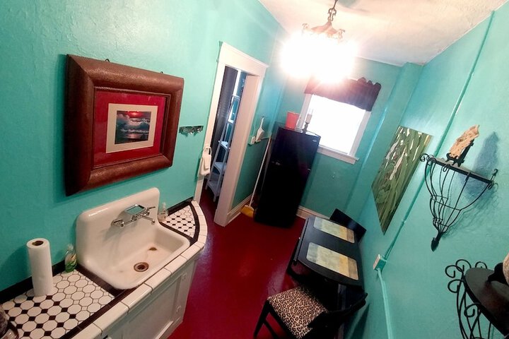 Room 71 of 101