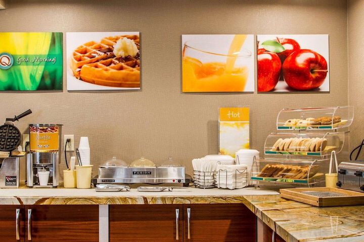 Breakfast/Coffee Service 34 of 36