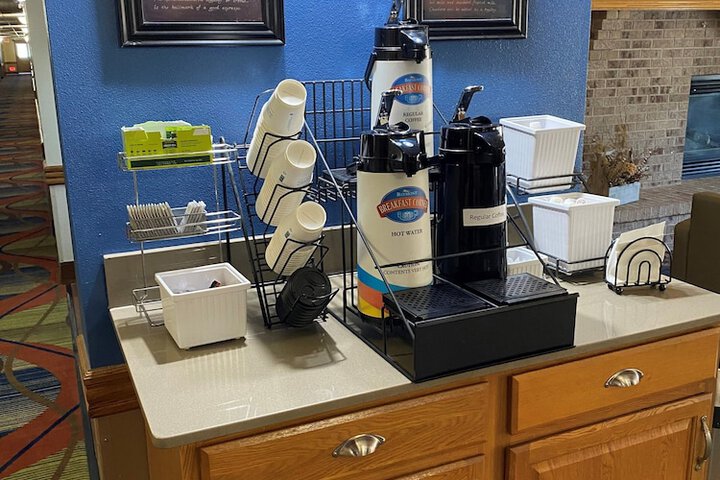 Breakfast/Coffee Service 42 of 46