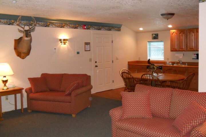 Room 32 of 44