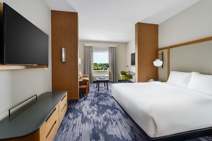 Room 20 of 39