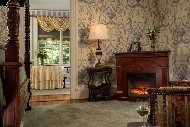 Albemarle Inn