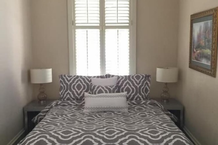 Room 31 of 40