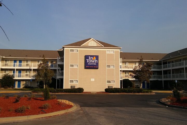 InTown Suites Extended Stay Savannah GA