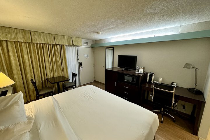 Room 29 of 93