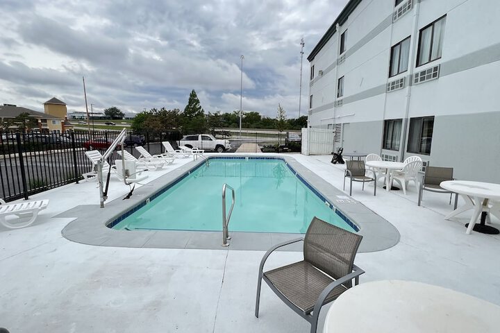 Pool 7 of 52