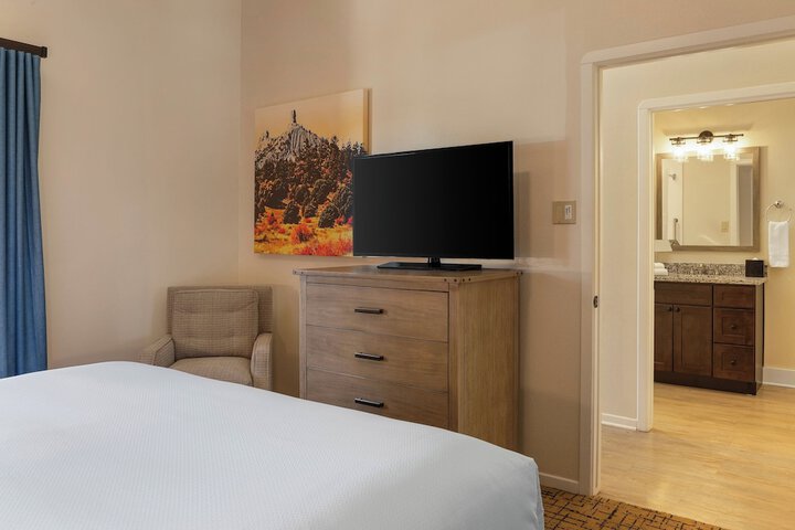 Room 30 of 105