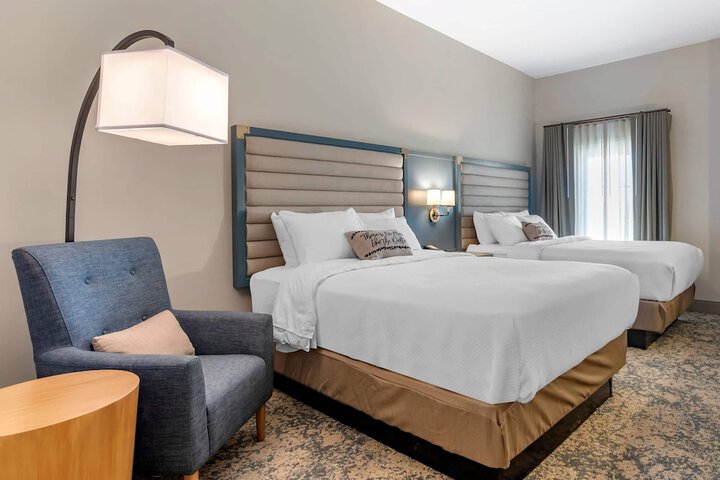 Lyric Hotel West End Trademark Collection by Wyndham
