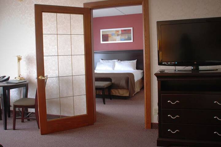 Room 9 of 38