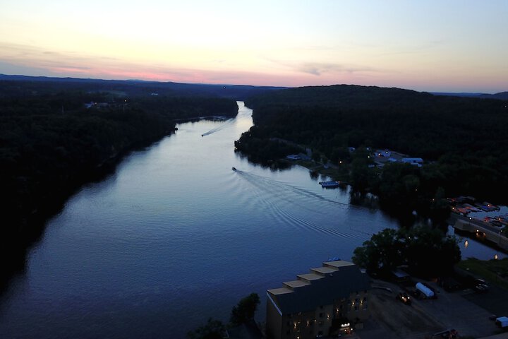 Natura Vue Resort & Boathouse