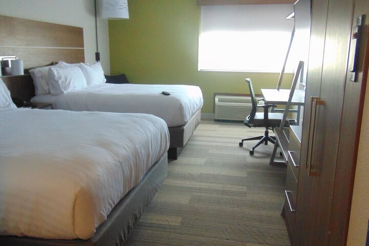 Room 30 of 84