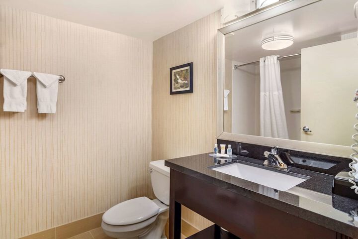 Room 11 of 22