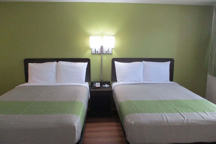 Motel 6 North Olmsted OH - Cleveland