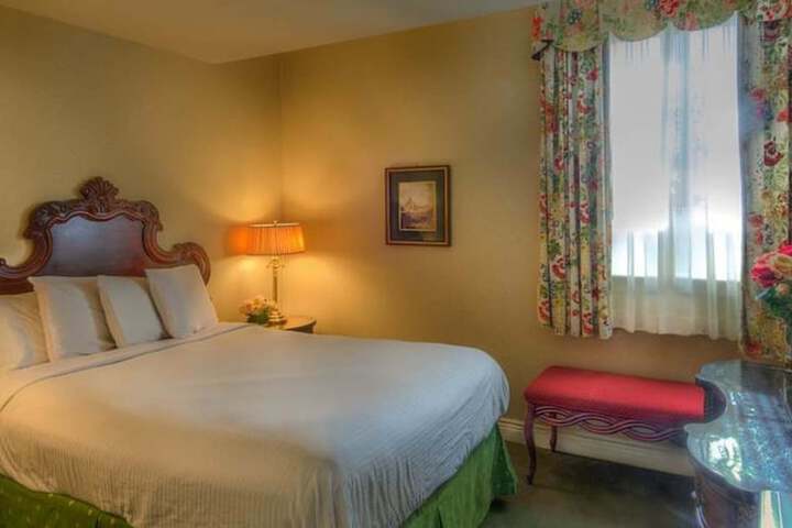 Room 55 of 187