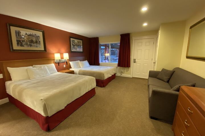 Sahara Courtyard Inn