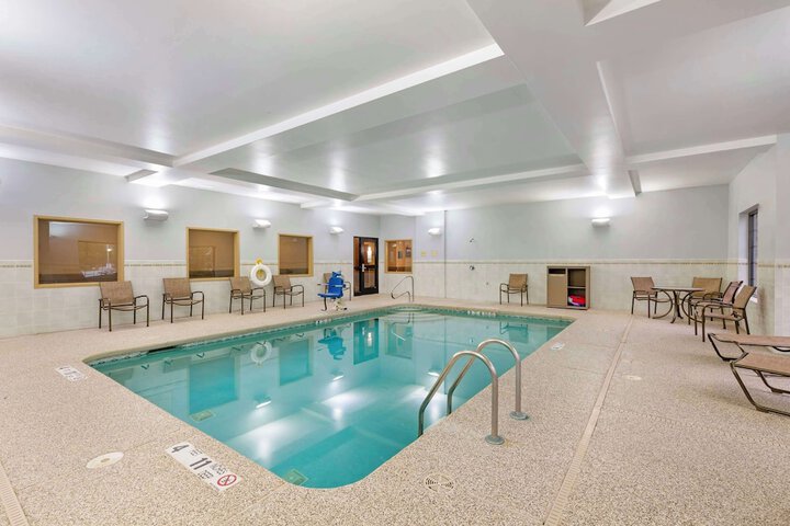 Best Western Plus Victor Inn & Suites