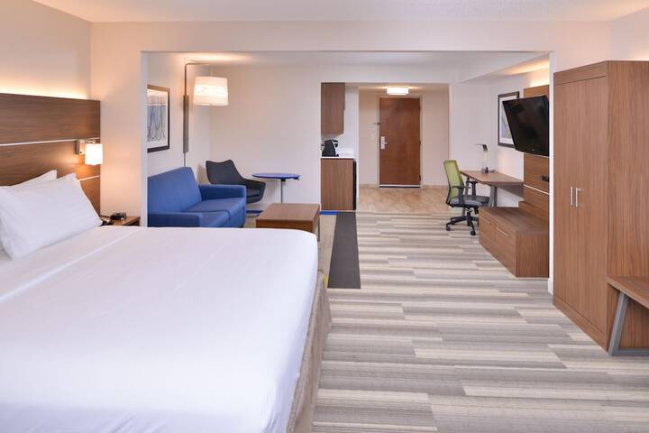 Room 46 of 67