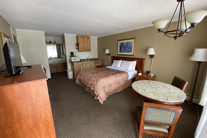 Room 14 of 68