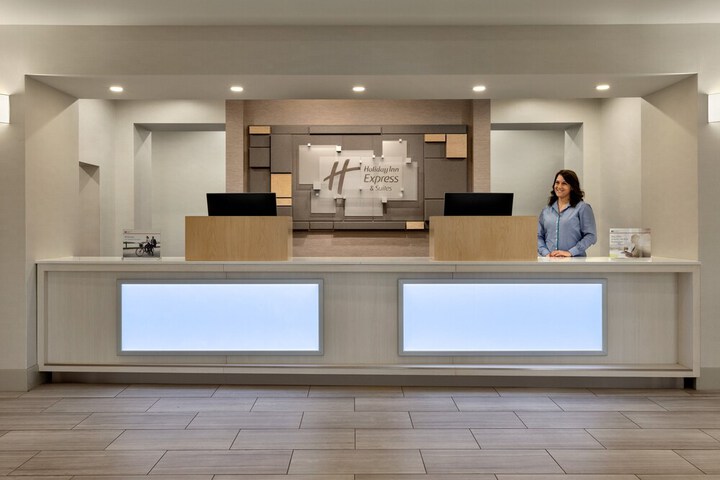 Holiday Inn Express Hotel and Suites of Opelika / Auburn by IHG