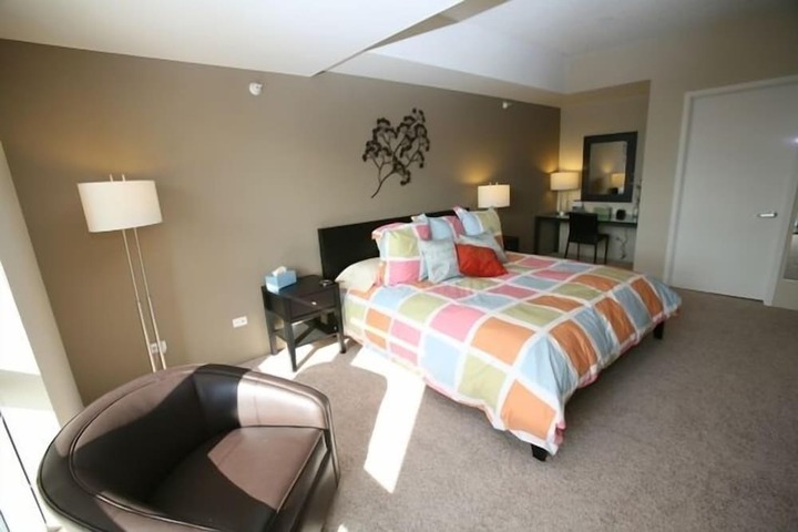 Room 21 of 107