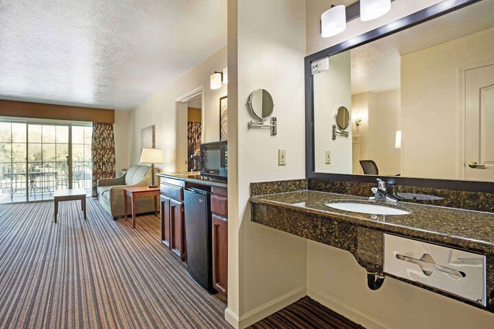 Best Western Clovis Cole