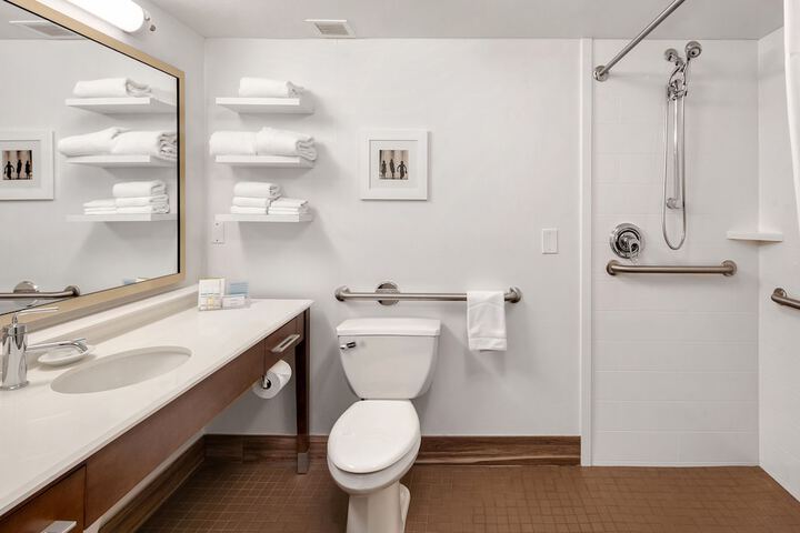 Hampton Inn & Suites Seattle-North / Lynnwood