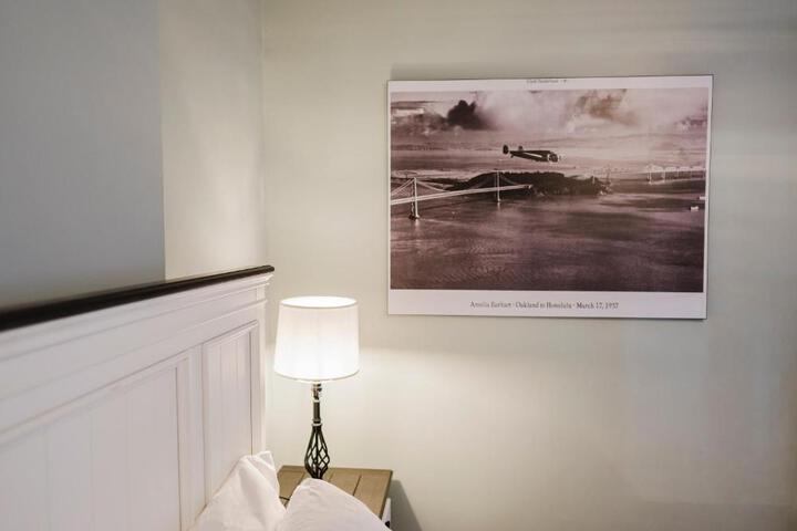 Sr Pilot Earhart Hangar Suite 2 br K & Q, 1 Ba