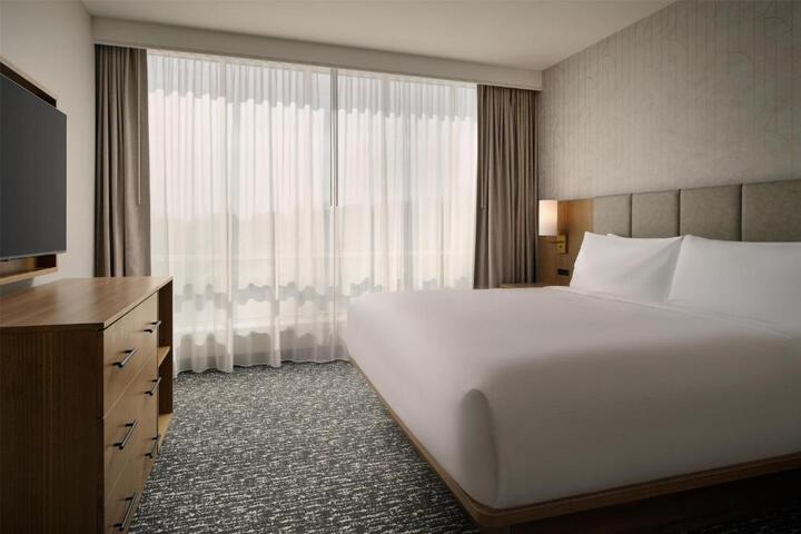 Doubletree by Hilton Greenville Airport