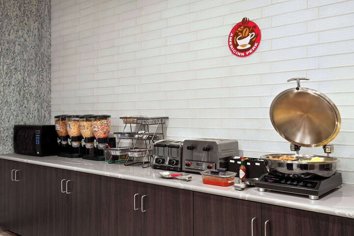 Breakfast/Coffee Service 20 of 23