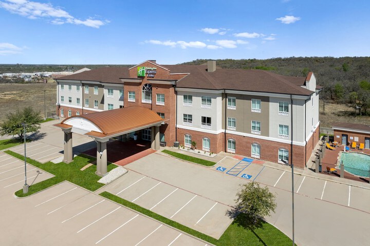 Hotel 4 of 35