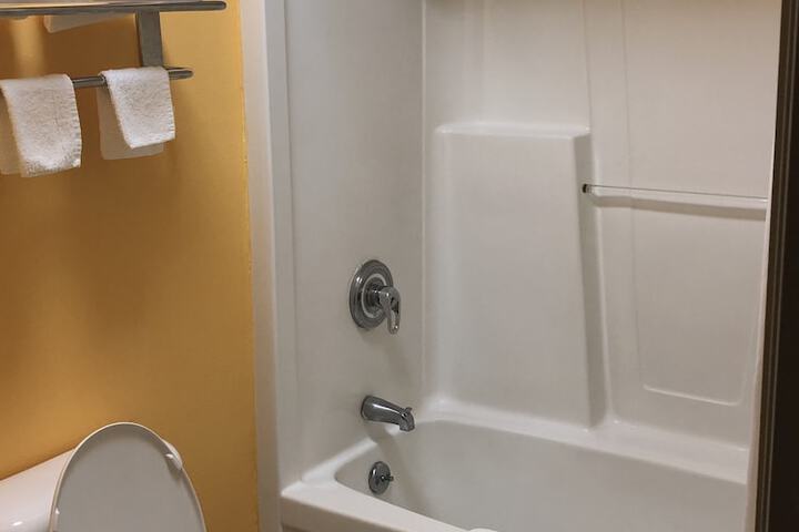 Room 15 of 42