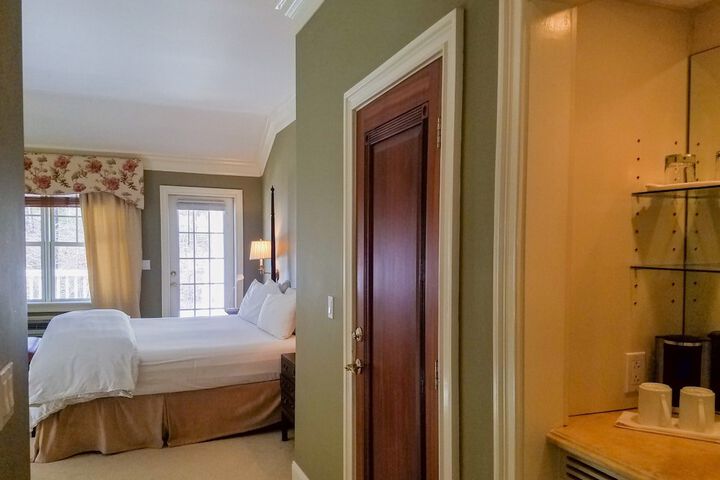 Room 62 of 114