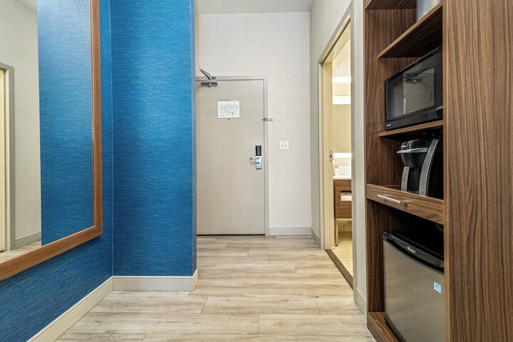 Room 312 of 348