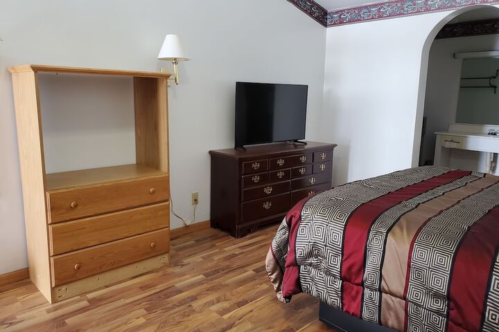 Room 17 of 43