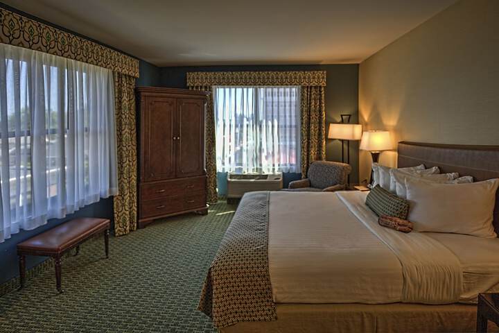 Room 18 of 33
