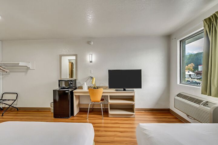 Room 29 of 61