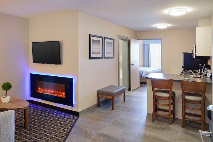 Room 9 of 29